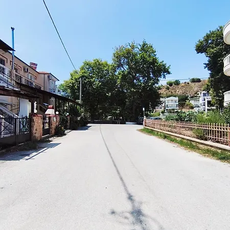 Mare * Неа-Перамос